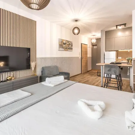 Azur Apartment Varna